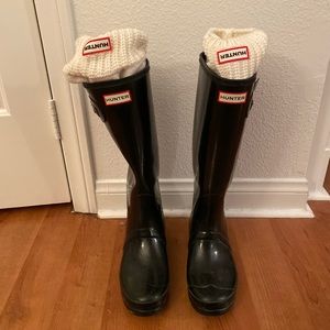 Black Hunter Rain Boots with Socks